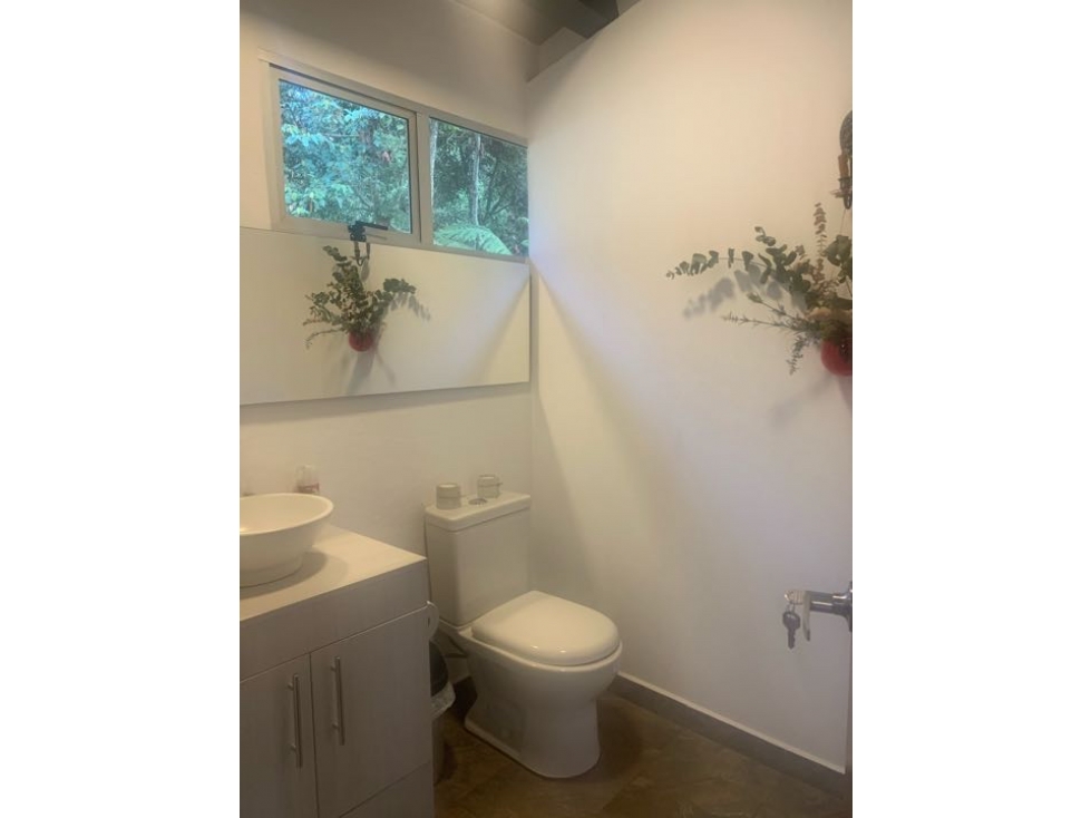 Venta casita en el bosque cerca a flot — foto 2