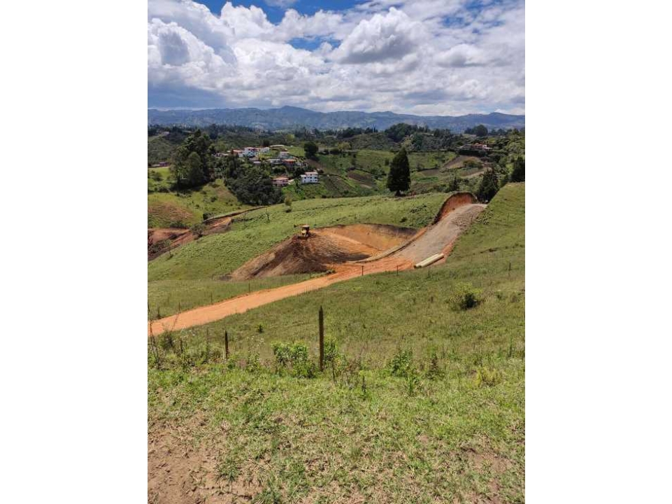 LOTES EN VENTA GUARNE CERCA DEL AEROPUERTO — foto 3