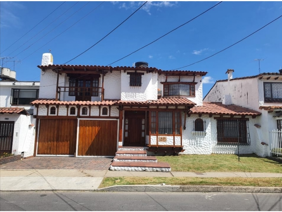 Vendemos amplia casa en Suba, Malibú Batán