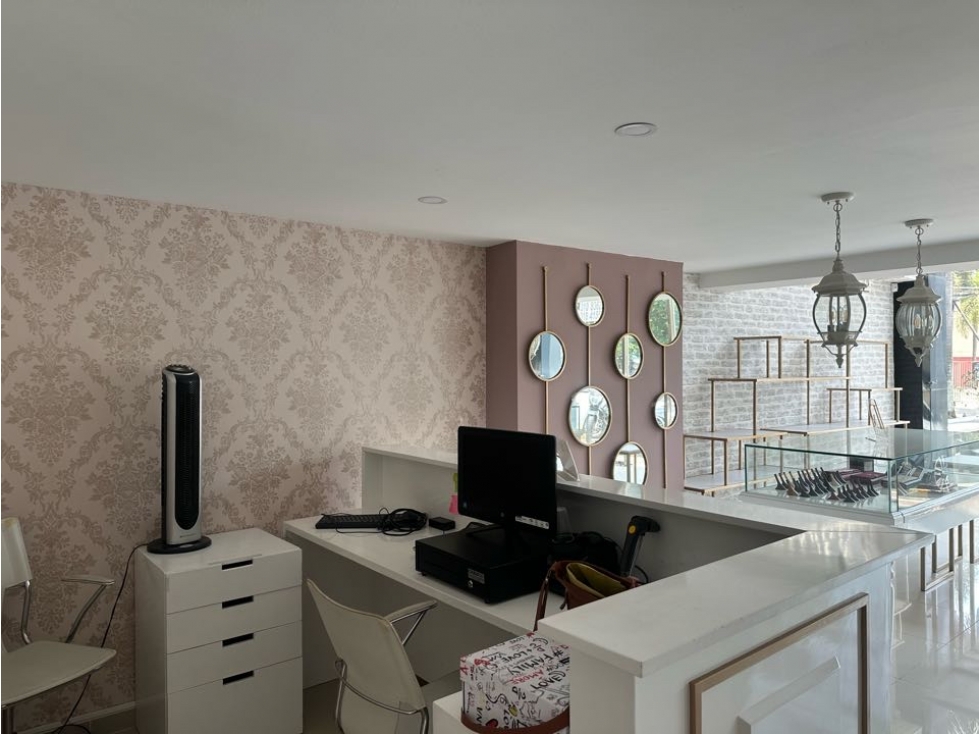 SE VENDE LOCAL COMERCIAL SANTA MÓNICA RESIDENCIAL RP