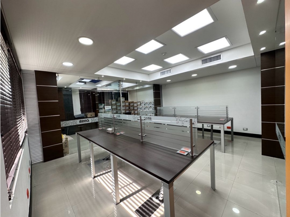 VENTA DE OFICINA EN EDIFICIO SANTA MONICA RESIDENCIAL RP-XU - 2