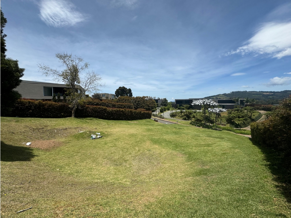 Espectacular lote en Alto de palmas. — foto 2