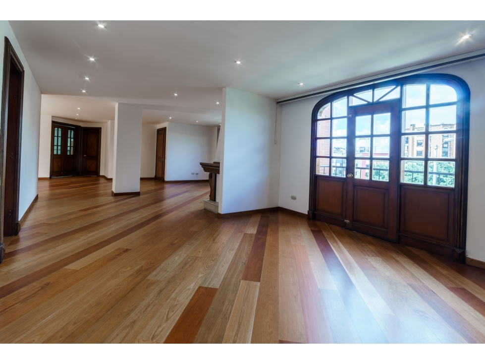 APARTAMENTO EN VENTA CON TERRAZA 50 MTS EN BOSQUE DE PINOS