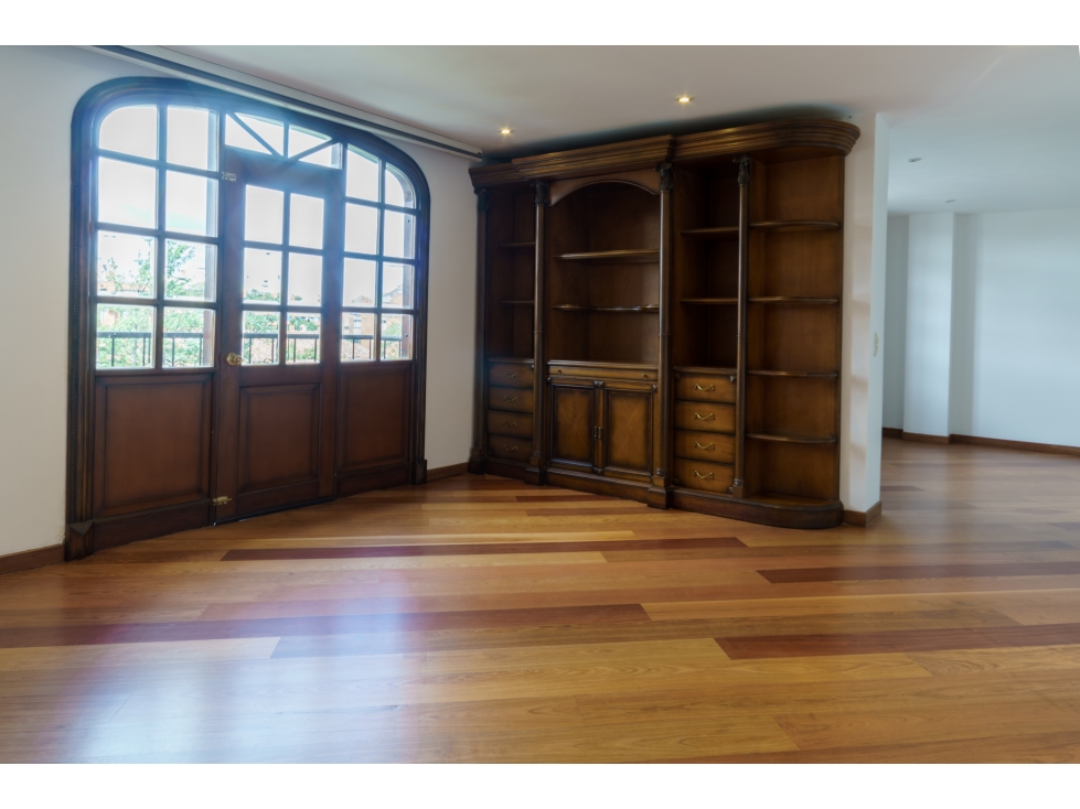 APARTAMENTO EN VENTA CON TERRAZA 50 MTS EN BOSQUE DE PINOS — foto 2
