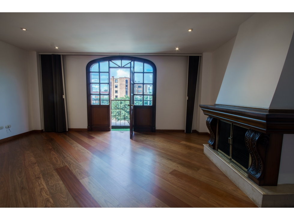 APARTAMENTO EN VENTA CON TERRAZA 50 MTS EN BOSQUE DE PINOS — foto 5