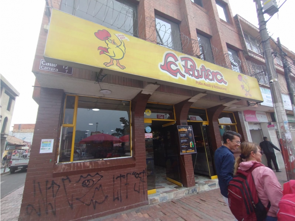 Edificio comercial en venta en Soacha plaza principal - 2