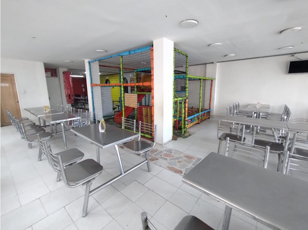 Edificio comercial en venta en Soacha plaza principal - 4