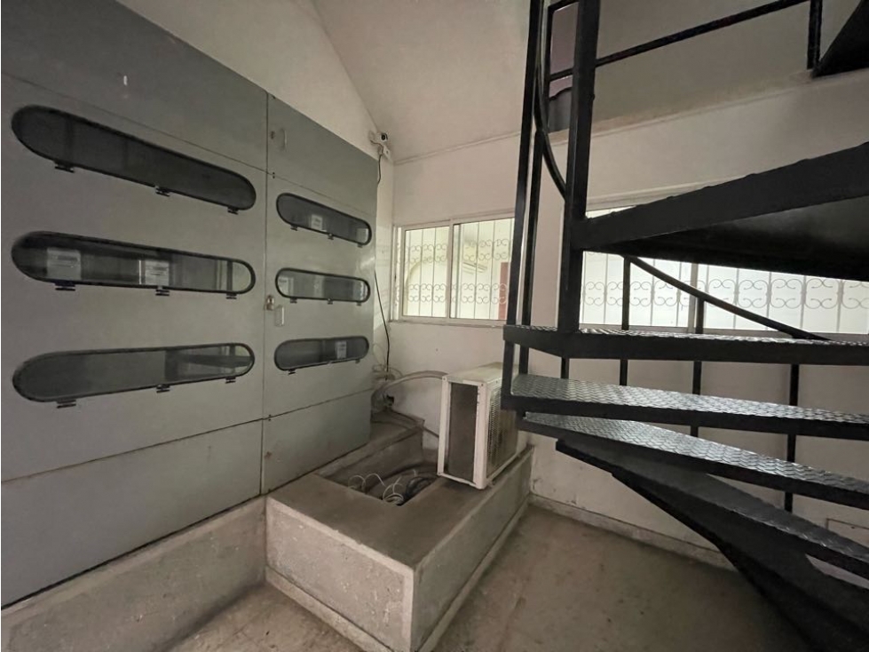 SE VENDE EDIFICIO EN EL OESTE FFG CW6596009 — foto 4