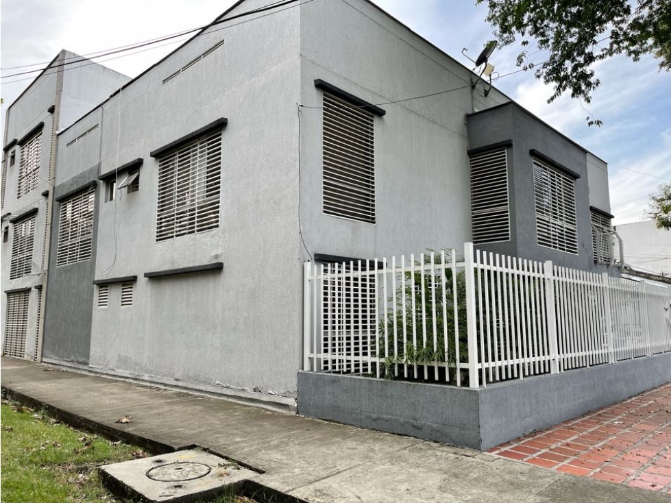 SE VENDE EDIFICIO EN LA FLORA MMCV