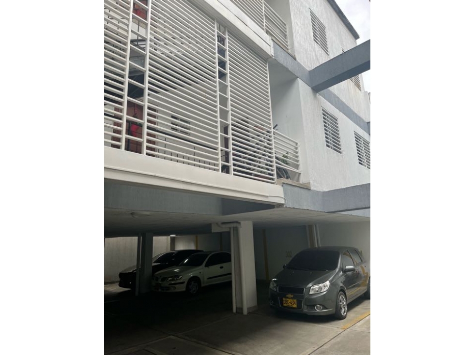 SE VENDE EDIFICIO EN LA FLORA MMCV — foto 2