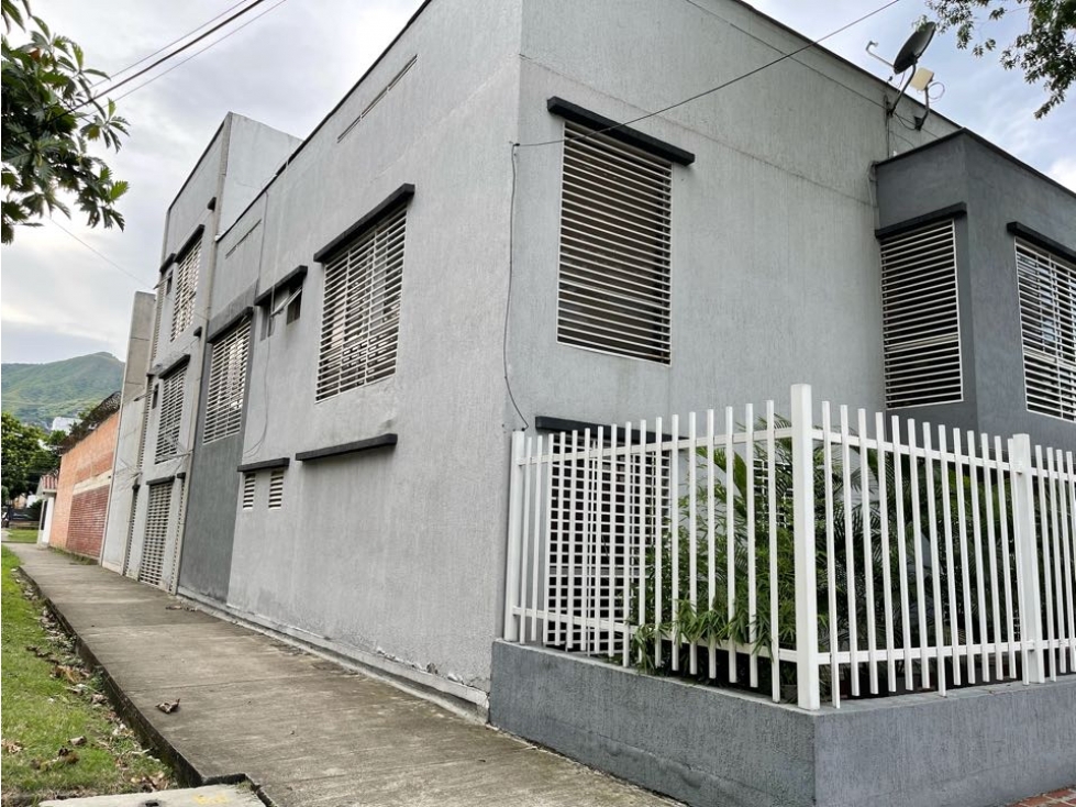 SE VENDE EDIFICIO EN LA FLORA MMCV — foto 3