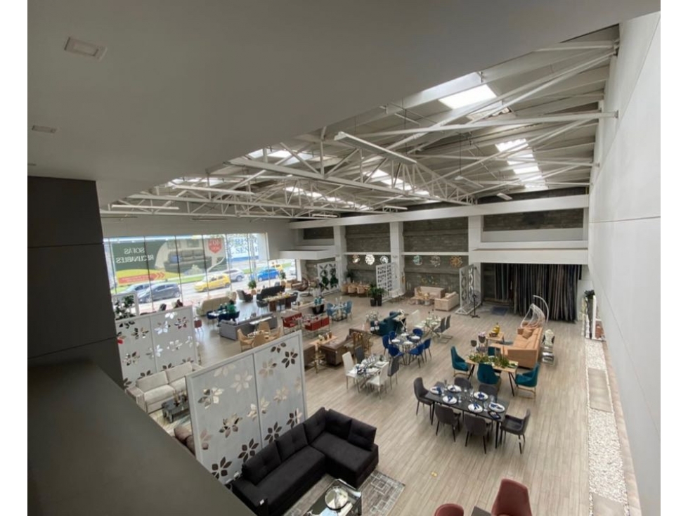 SE ALQUILA LOCAL COMERCIAL USO MIXTO FFG - 3