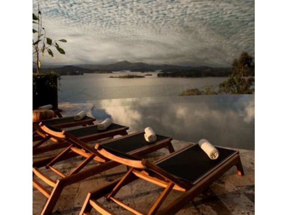 Hermosa cabaña en luxe by Charlee en Guatapé — foto 3