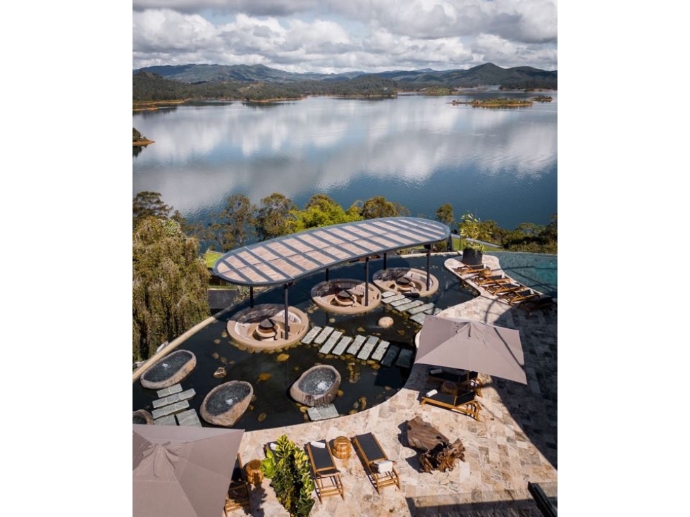 Hermosa cabaña en luxe by Charlee en Guatapé — foto 4