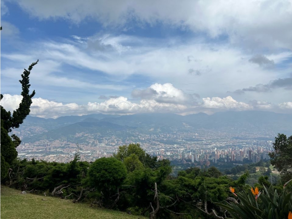 Espectacular casa en las palmas con vista a Medellín!! — foto 4