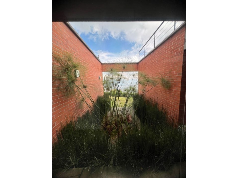 Espectacular casa en las palmas con vista a Medellín!! — foto 5