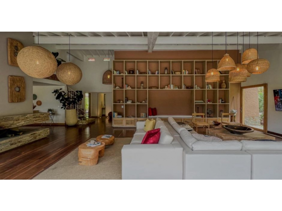ESPECTACULAR CASA EN FIZEBAD PARA LA VENTA AMOBLADA!!