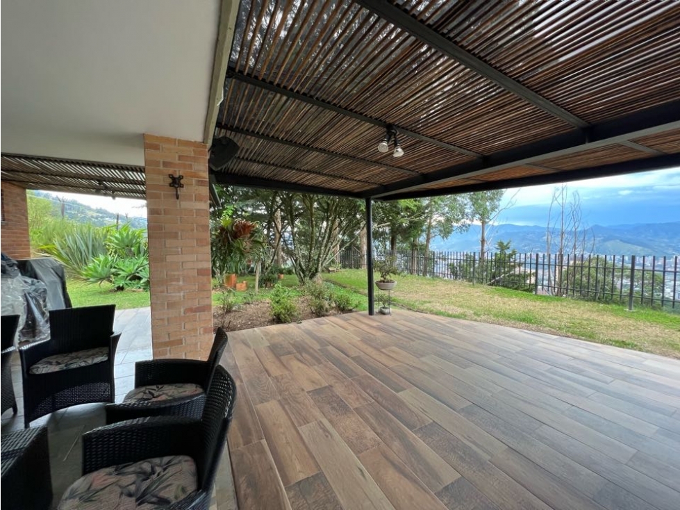 Casa tradicional en una súper unidad de palmas con súper vista — foto 2