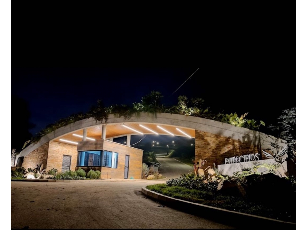Hermoso lote en entrecielos en el retiro en la vereda pantanillo! — foto 4