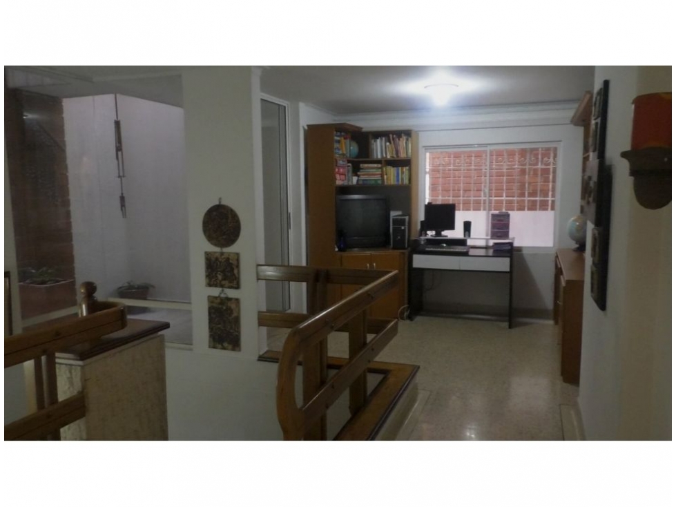 Apartamento en Venta Santa Teresita Medellin — foto 2