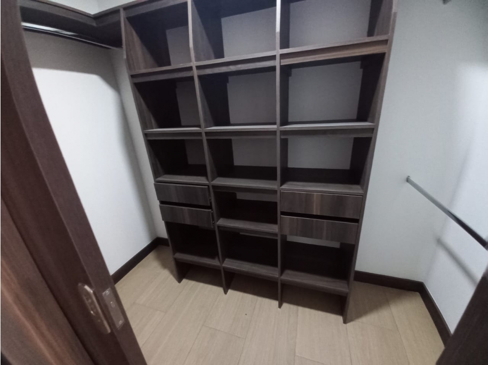 Apartamento en Venta Pinares El Retiro — foto 5