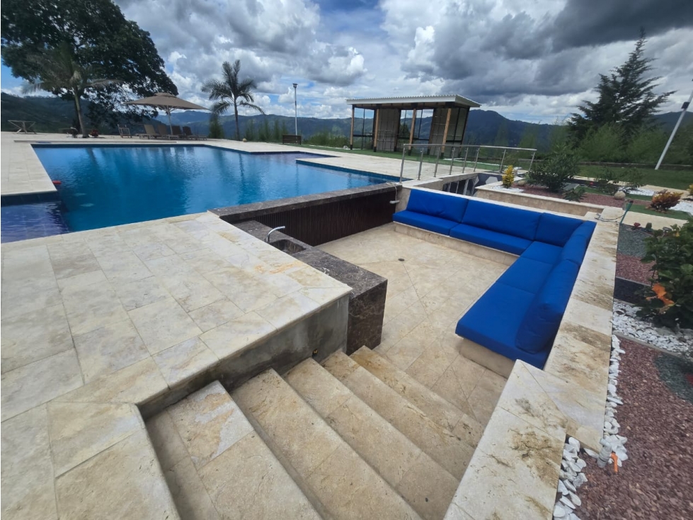 Finca de recreo en Venta El Zarzal Copacabana — foto 2