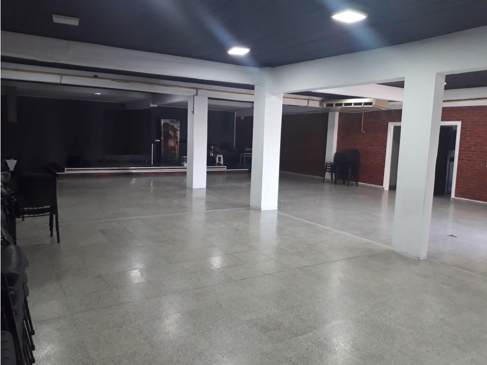 Edificio Comercial - Oportunidad Retasado-Ituzaingó Sur - 3