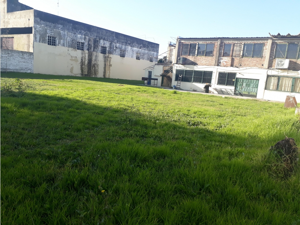 Edificio Comercial - Oportunidad Retasado-Ituzaingó Sur - 5