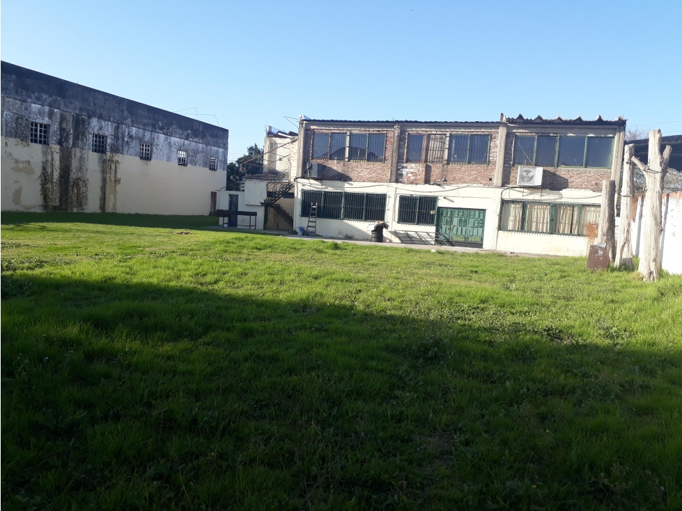 Edificio Comercial - Oportunidad Retasado-Ituzaingó Sur - 6