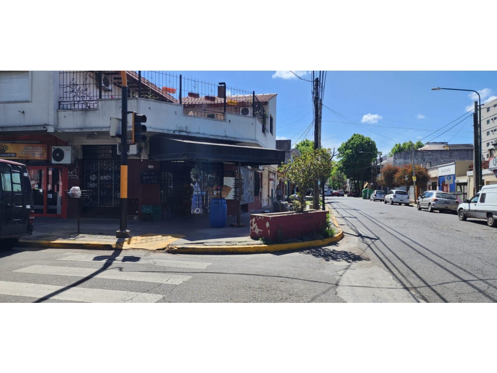 Local Sobre esquina - Ituzaingó Sur - 4
