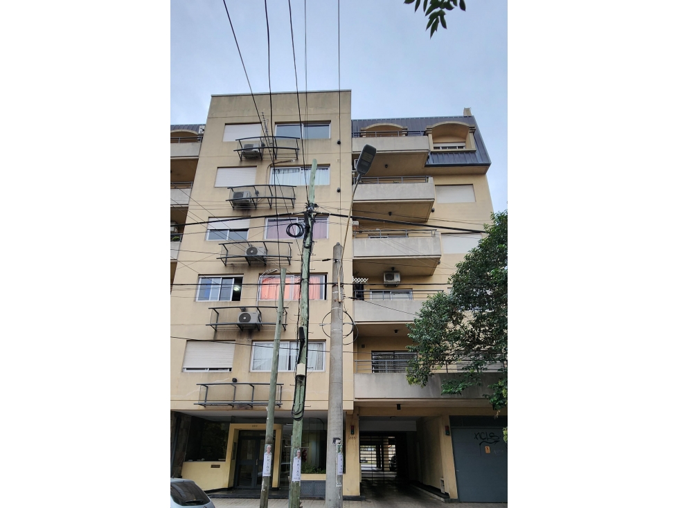 Venta Departamento 2 ambientes con cochera - 1