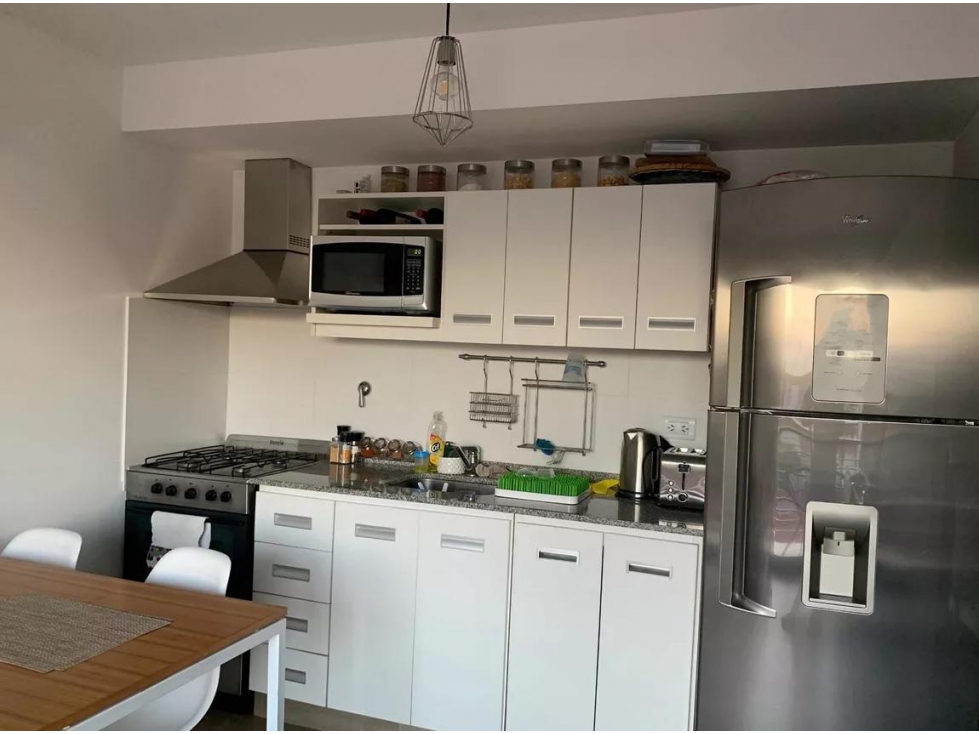 Monoambiente con terraza privada en Castelar Sur mts de la estacion. - 2
