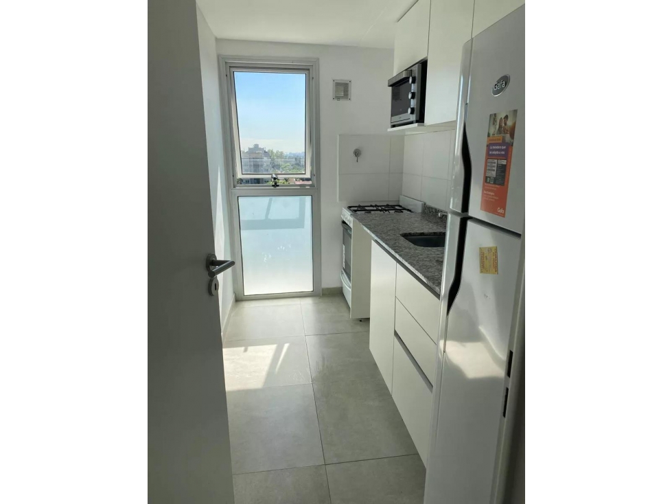 Departamento de 2 ambientes en Ituzaingo Sur con cochera y terraza privada. — foto 2