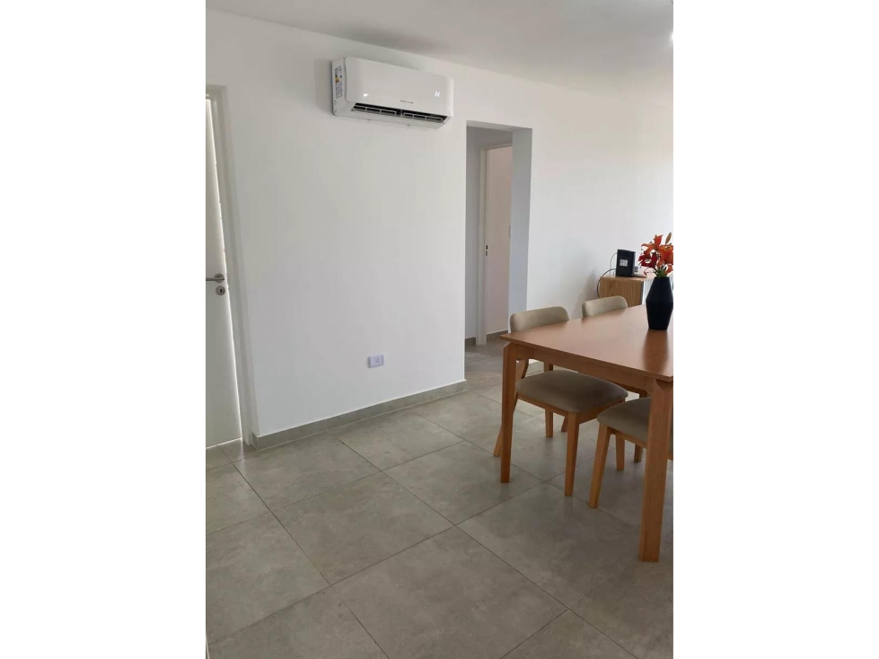 Departamento de 2 ambientes en Ituzaingo Sur con cochera y terraza privada. — foto 3