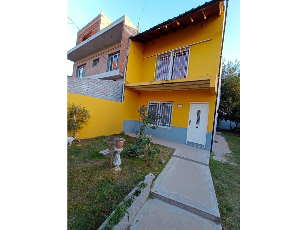 Casa 4 Ambientes con Parque en Venta Merlo Pontevedra - 1