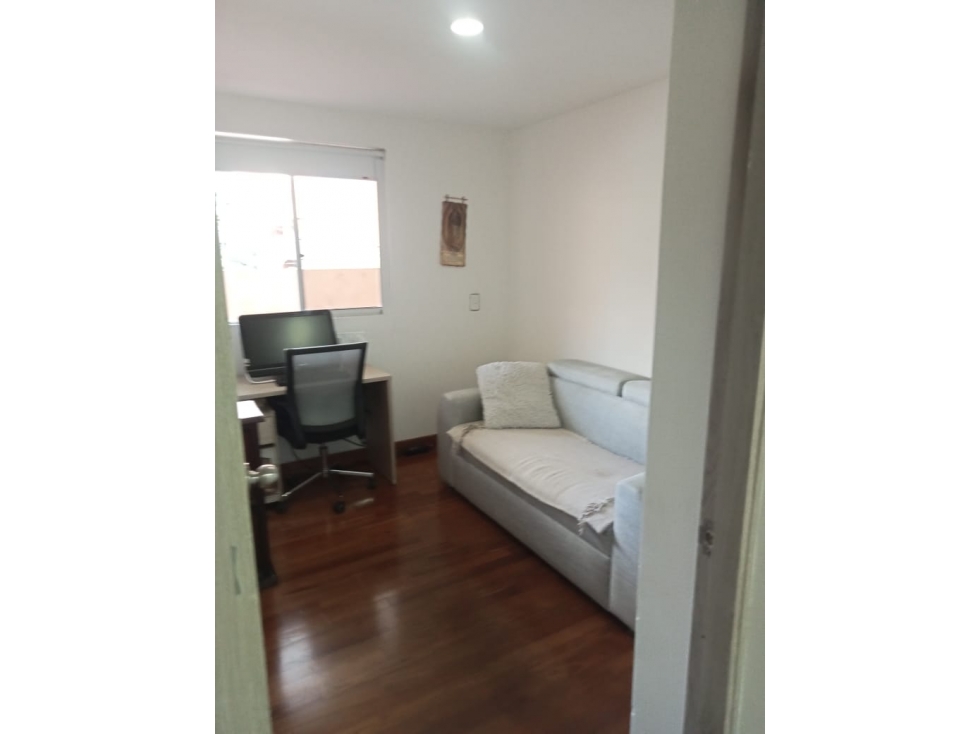 VENDO APARTAMENTO EN SURAMERICA