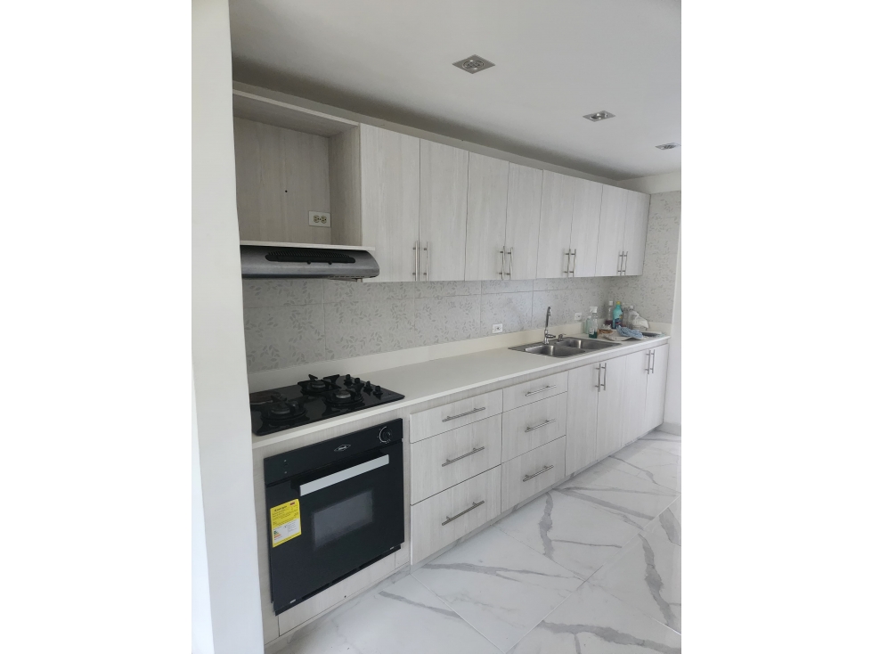 VENDO APARTAMENTO LAURELES SEGUNDO PARQUE — foto 2