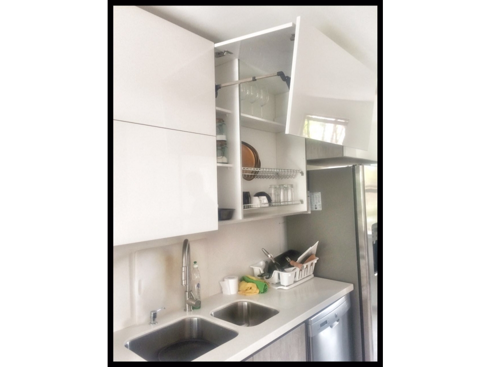 VENDO CASA EN EL POBLADO