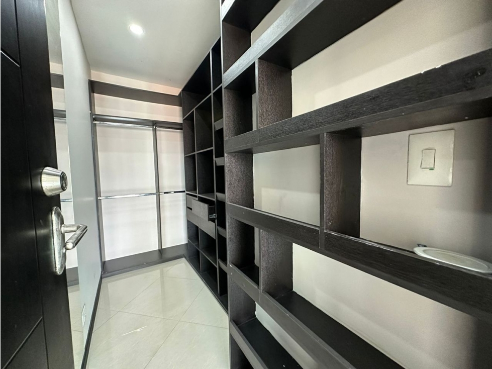 VENTA PENTHOUSE CERCA AL PRIMER PARQUE DE LAURELES — foto 3