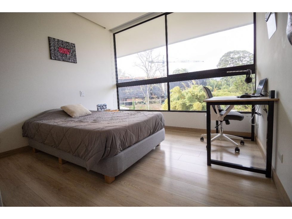 Apartamento sector Loma del Escobero con excelente vista — foto 4
