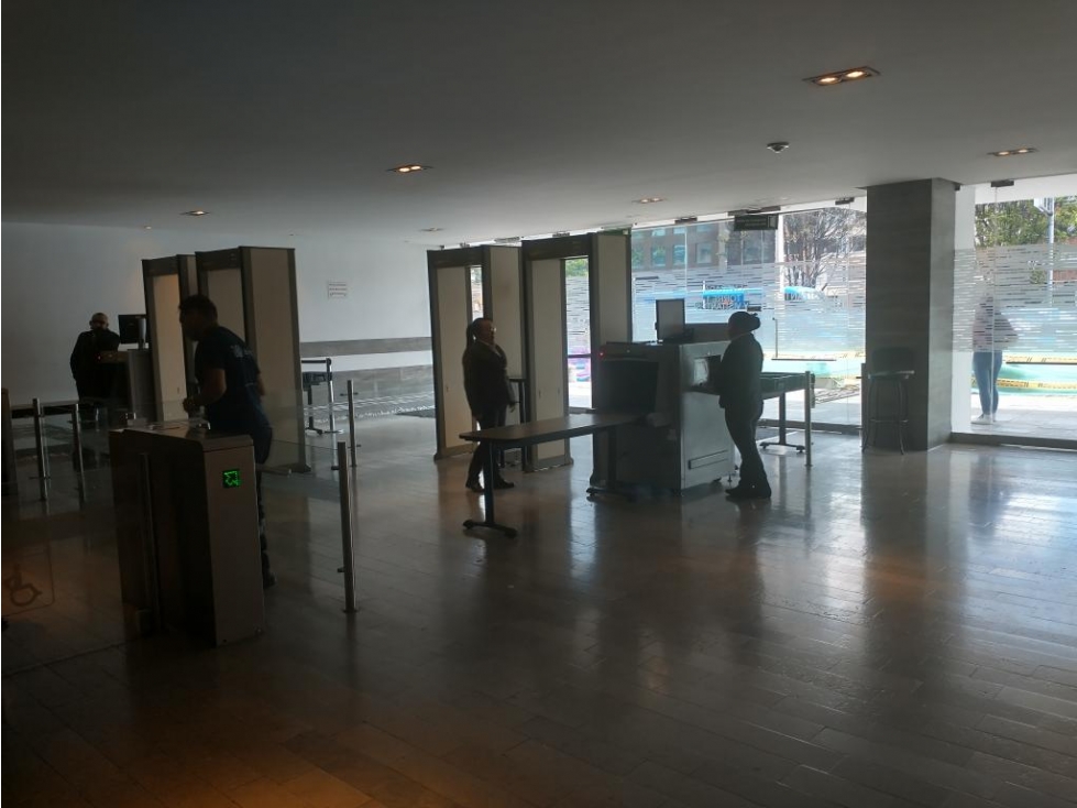 Venta de Oficina en el Barrio Chicó — foto 2