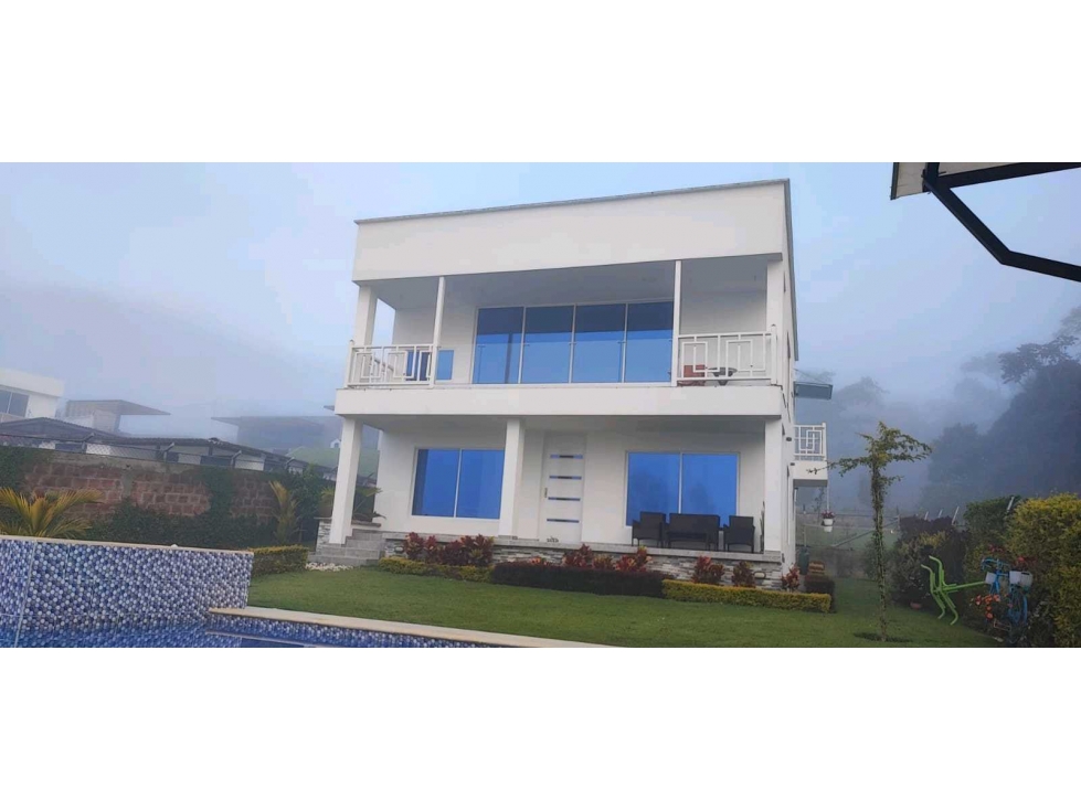 Se vende casa campestre en el lago Calima.MHG - 2