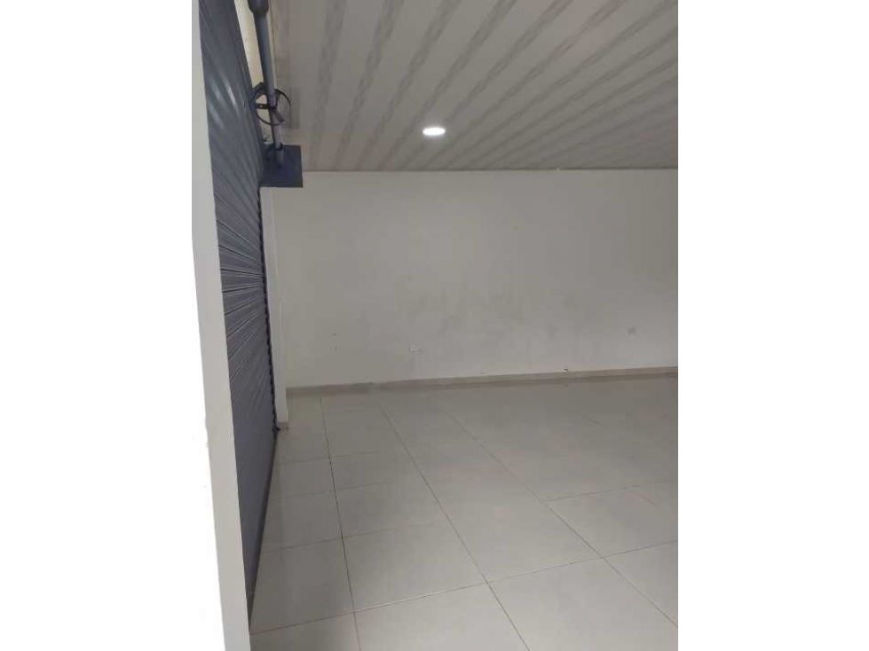 Se vende casa en Jamundí, con un local y dos apartamentos. — foto 4