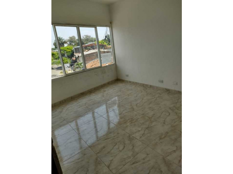 Se vende casa en Jamundí, con un local y dos apartamentos. — foto 5