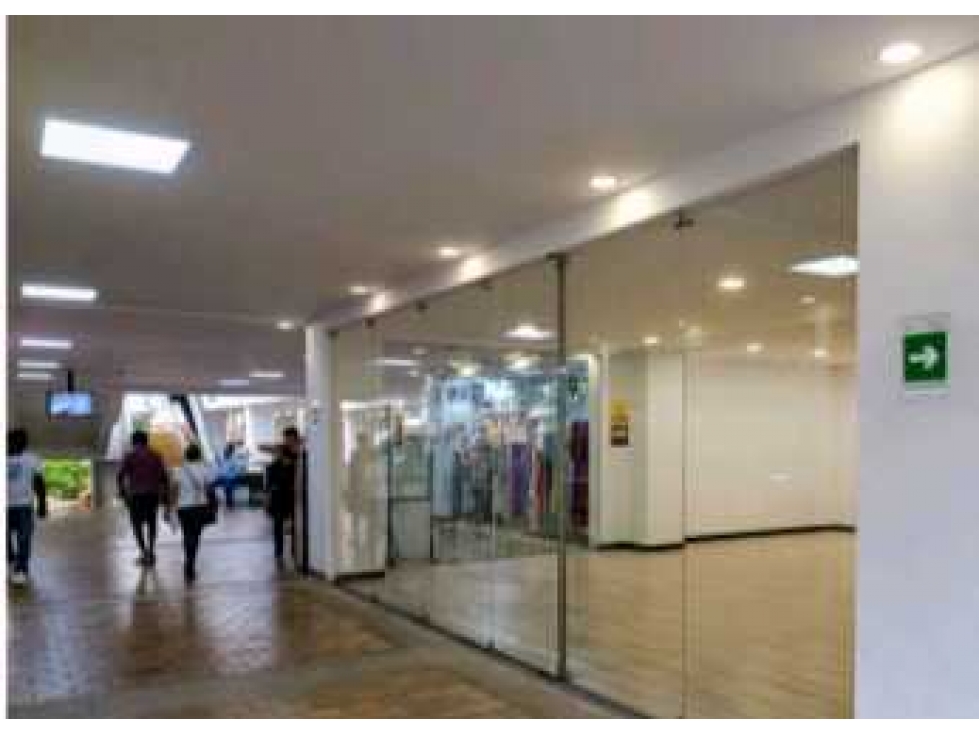 SE ALQUILA LOCAL EN HOLGUINES TRADE CENTER. MHG CW:9015759