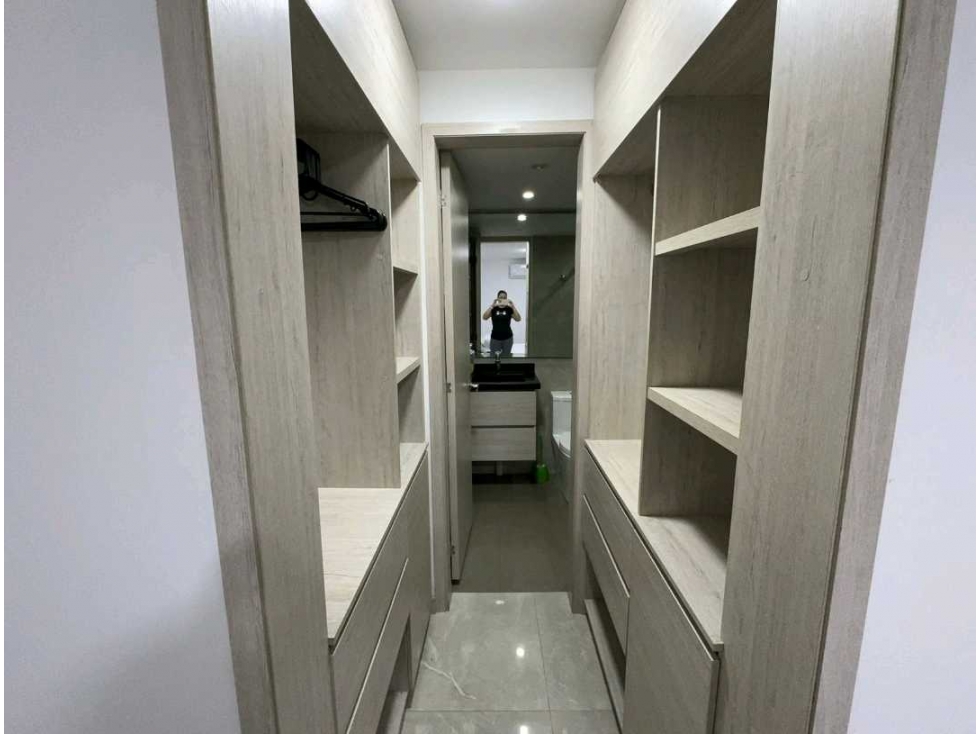 Se alquila apartaestudio en la flora — foto 3
