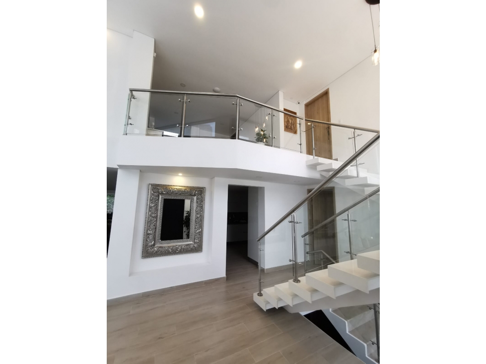 Venta de CASA de 3 niveles en SABANETA- Sector San Remo — foto 6