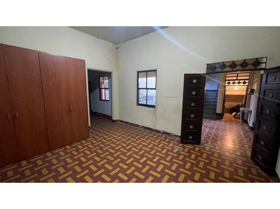 Venta de CASA LOTE en LAURELES - Baja mixtura uso Residencial — foto 4