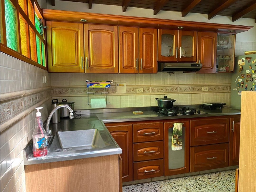 VENTA o PERMUTA de CASA de 3er piso en BUENOS AIRES~ Miraflores — foto 4