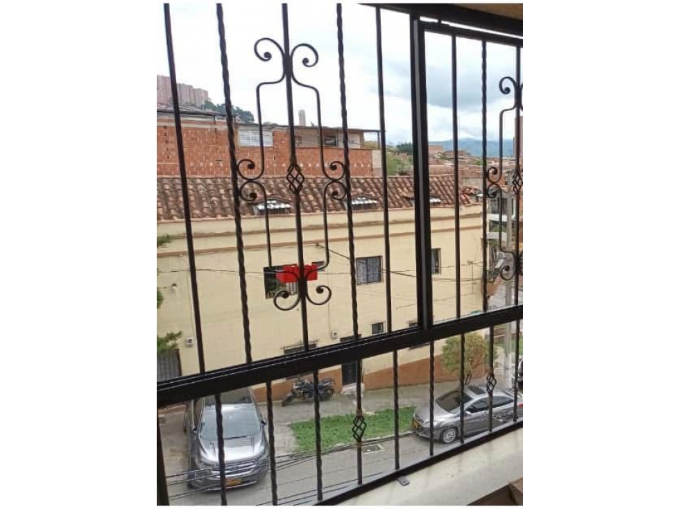 VENTA o PERMUTA de CASA de 3er piso en BUENOS AIRES~ Miraflores — foto 6
